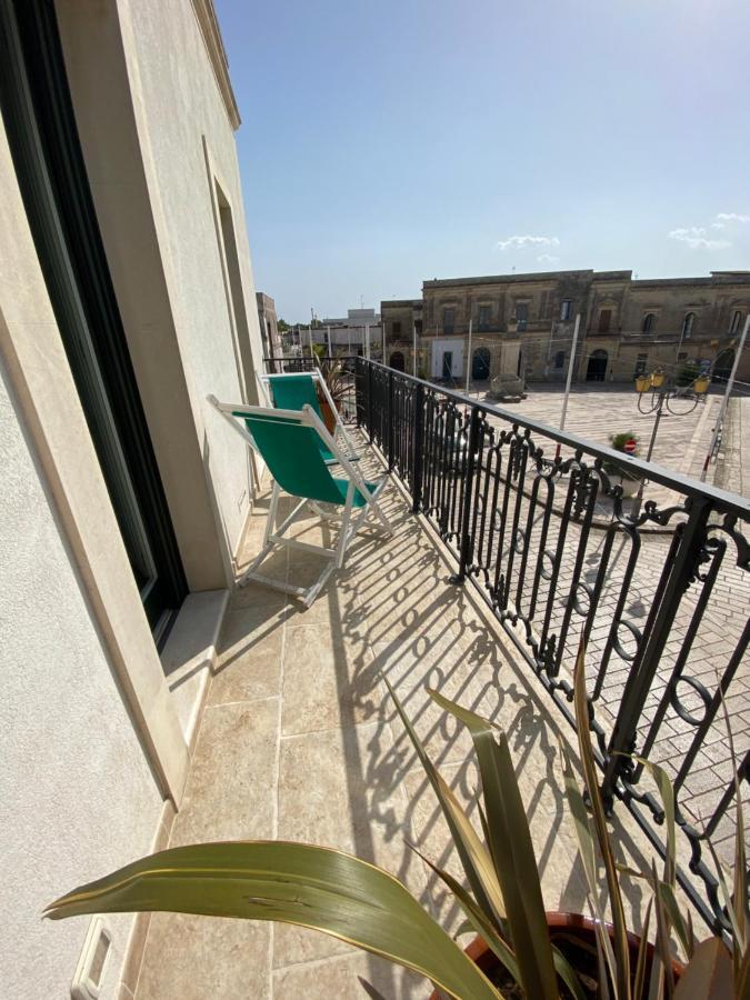 Palazzo Vecchio Cocumola Bed & Breakfast Exterior photo