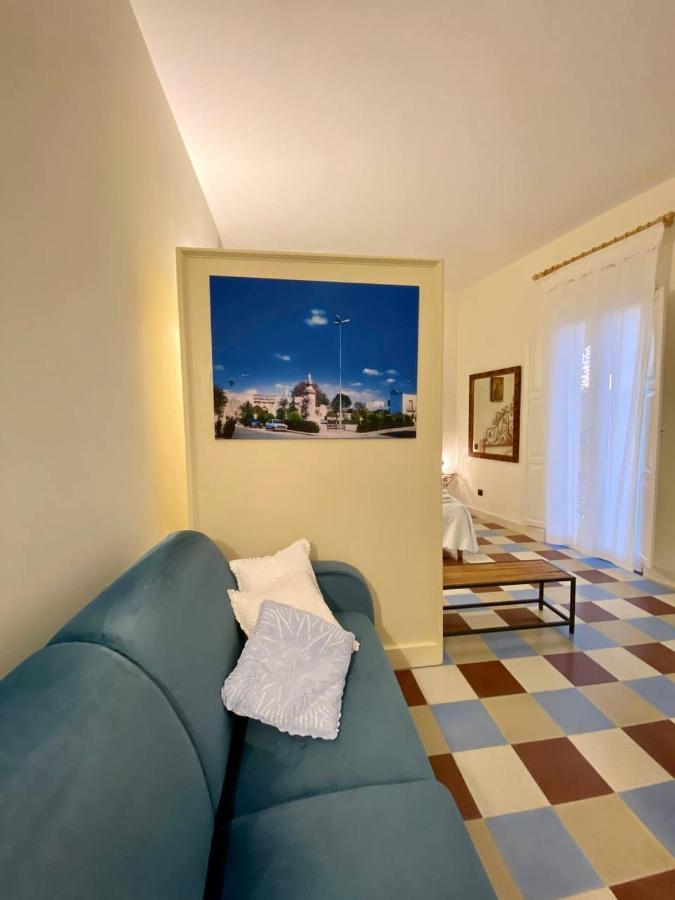 Palazzo Vecchio Cocumola Bed & Breakfast Exterior photo